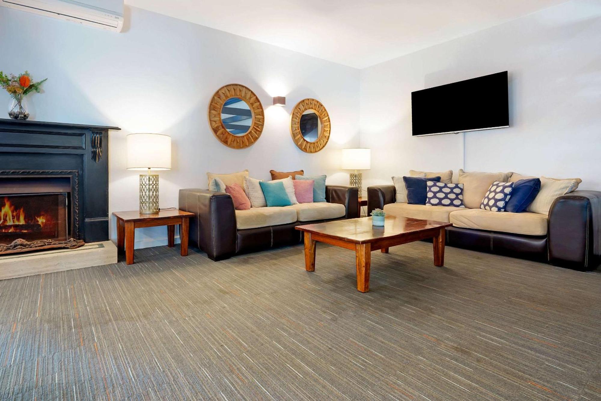 Comfort Resort Waters Edge Port Macquarie Exterior photo