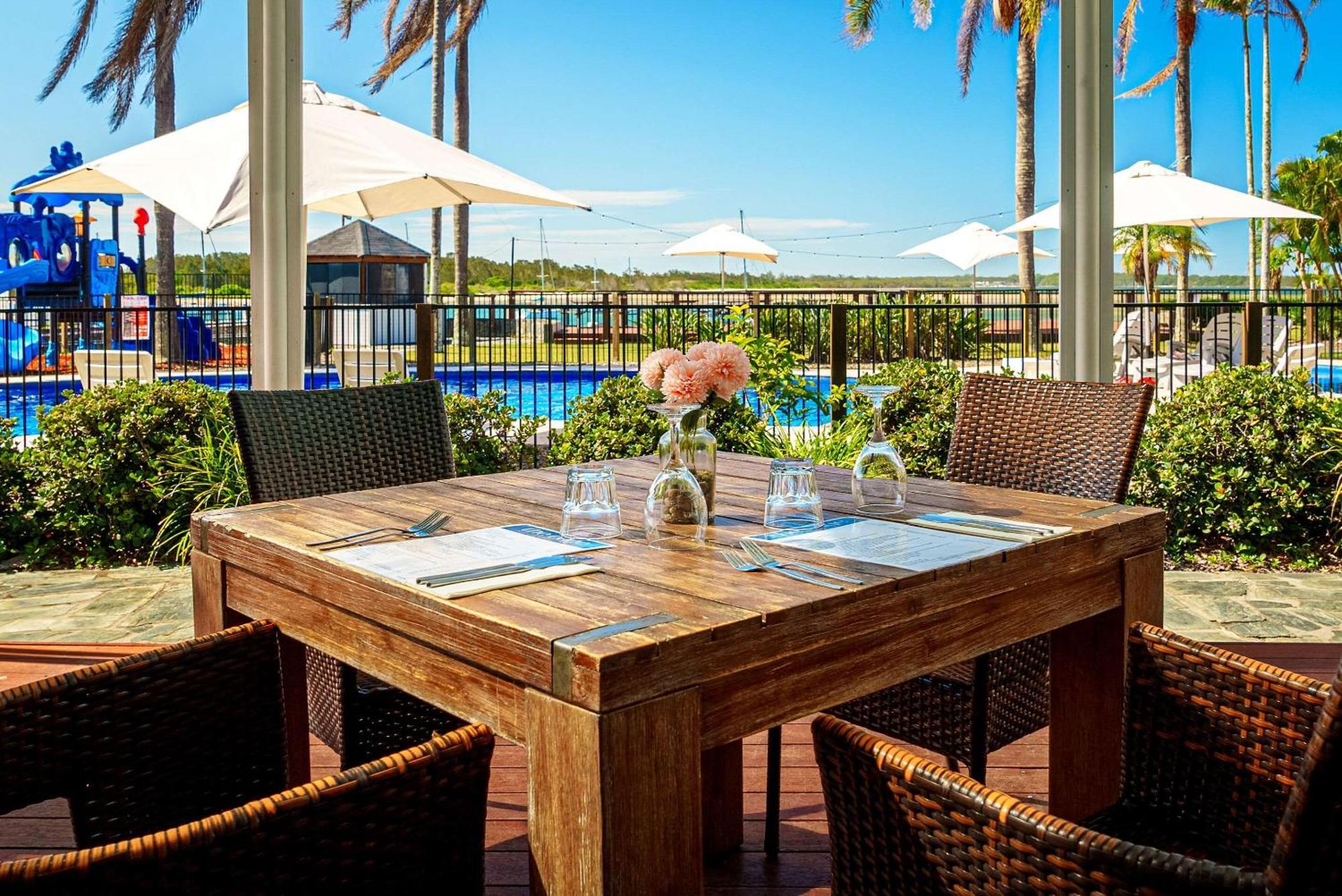 Comfort Resort Waters Edge Port Macquarie Exterior photo