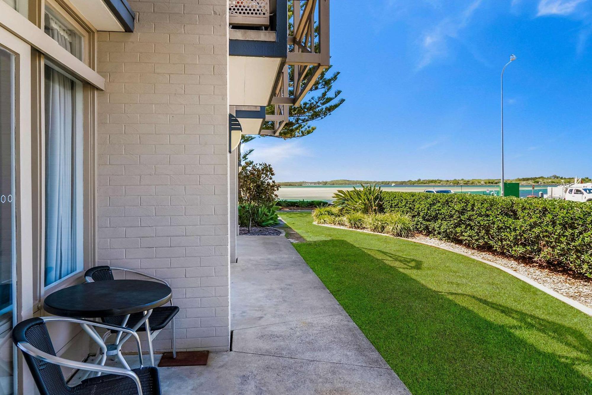 Comfort Resort Waters Edge Port Macquarie Exterior photo