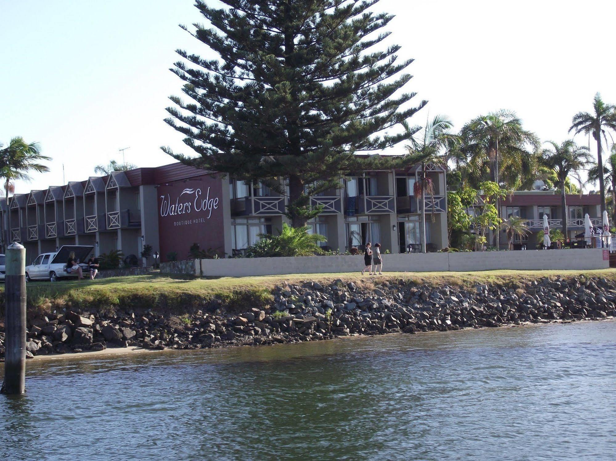 Comfort Resort Waters Edge Port Macquarie Exterior photo