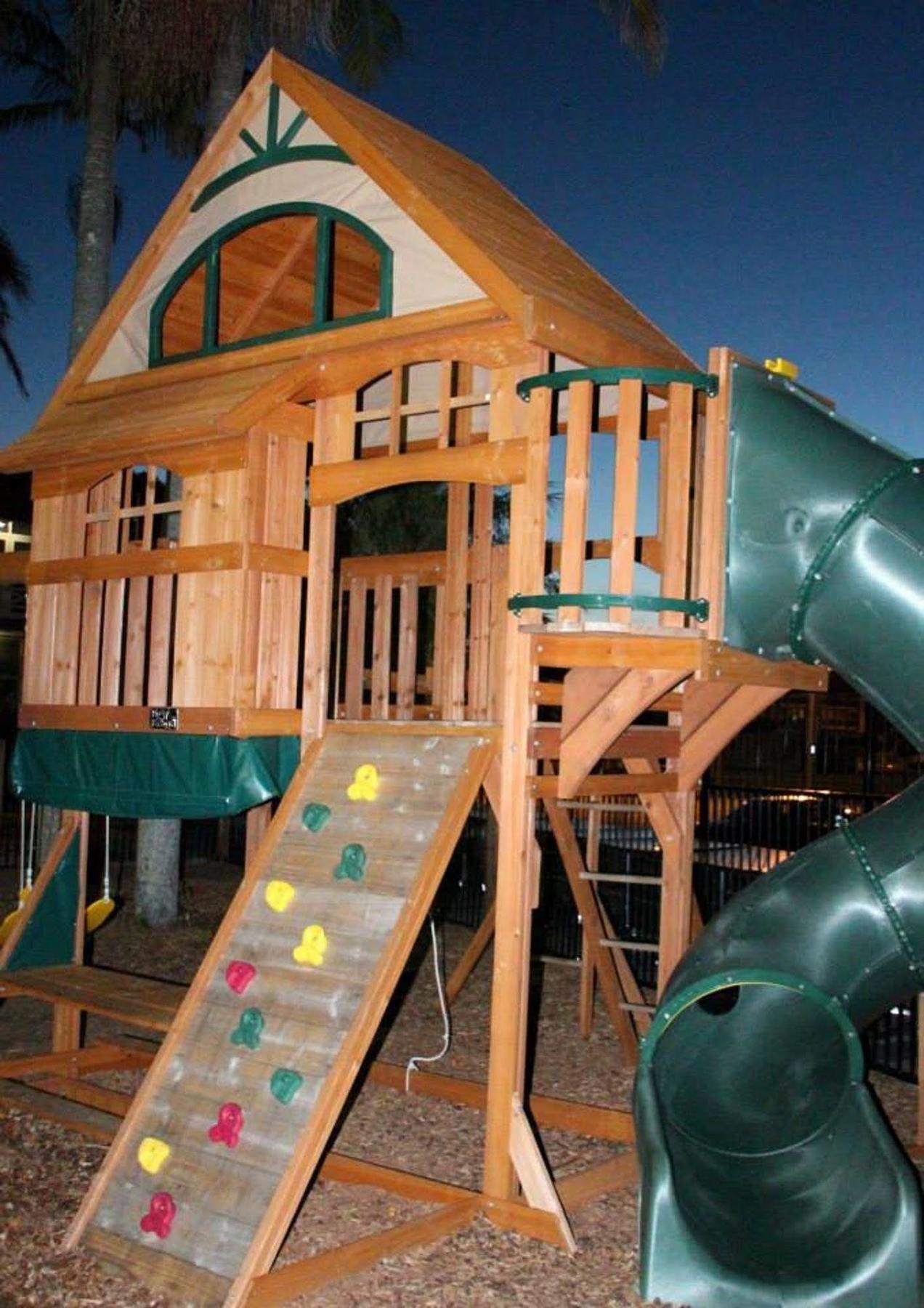 Comfort Resort Waters Edge Port Macquarie Exterior photo